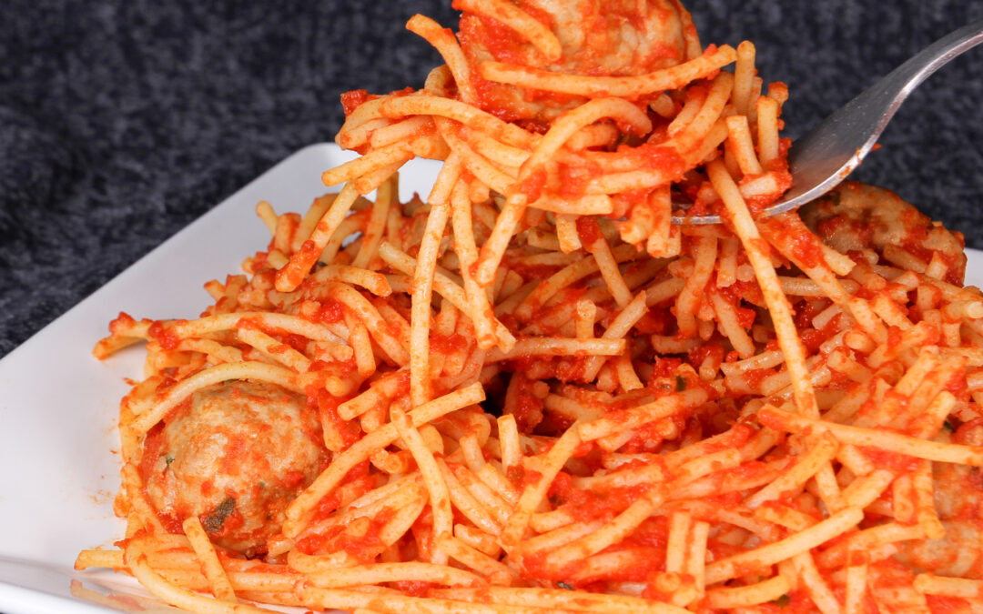 Spaghetti sense gluten amb mandonguilles