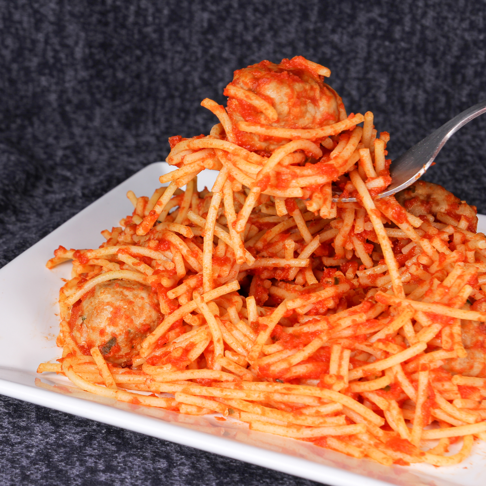 Spaghetti sin gluten con almondigas